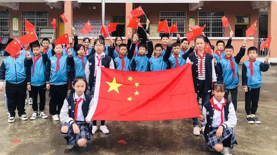 多彩时尚美发沙龙